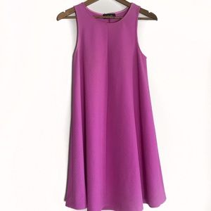 Fuchsia Fabrik sleeveless dress with bell bottom